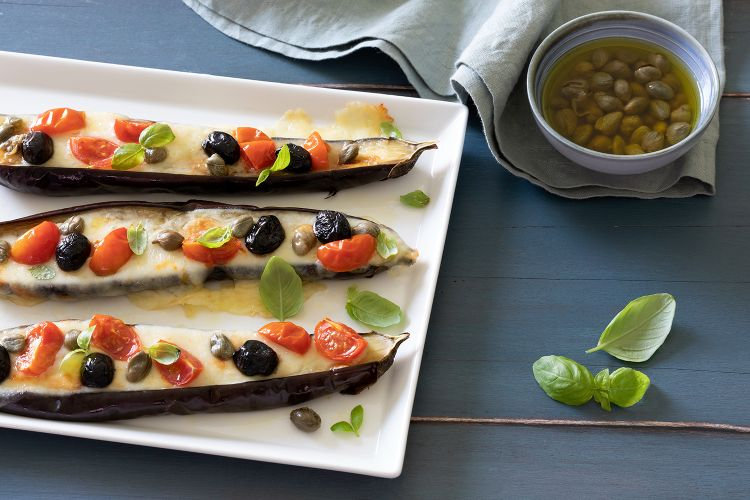 melanzane-al-forno-con-scamorza-olive-e-pomodoro-thumbnail
